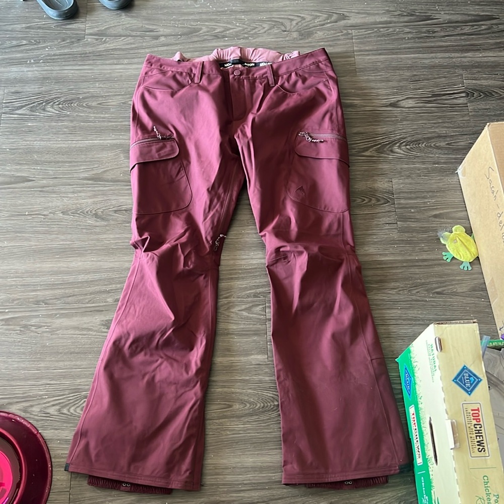 Womens Burton snow pants